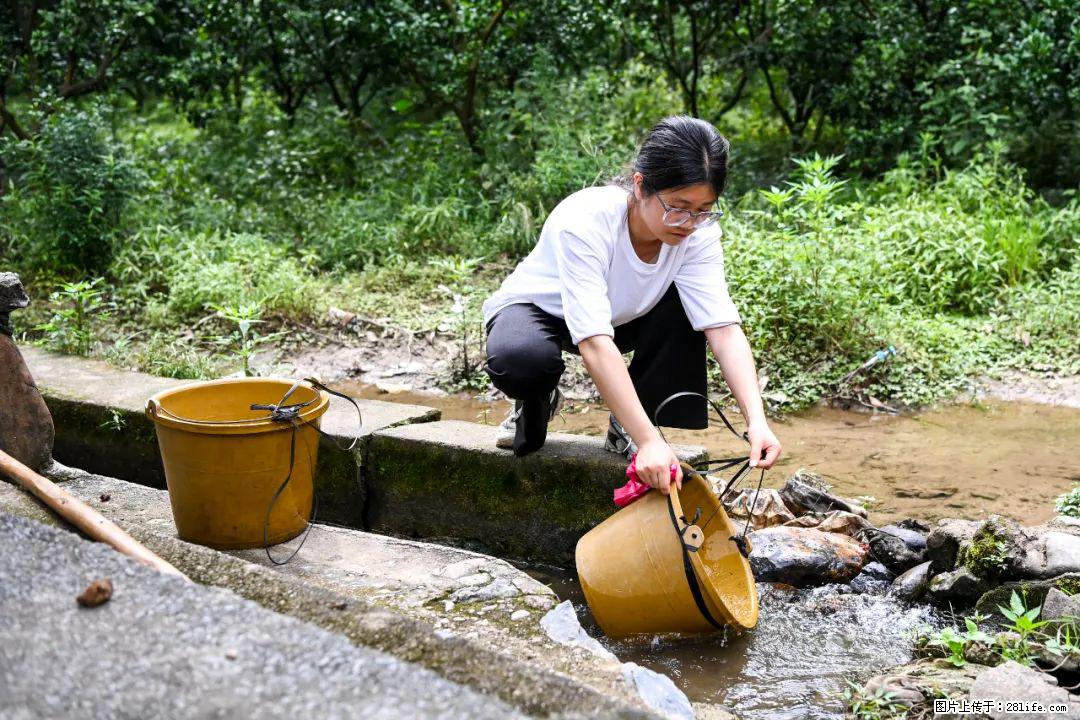 全网追的“扁担女孩”，找了一份暑假工，时薪12元 - 凭祥生活资讯 - 凭祥28生活网 pingxiang.28life.com